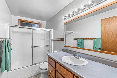 801 Clarence Lane Ashland OR 97520
