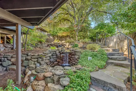 801 Clarence Lane Ashland OR 97520