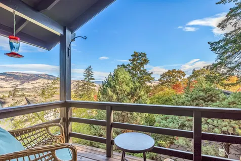 801 Clarence Lane Ashland OR 97520
