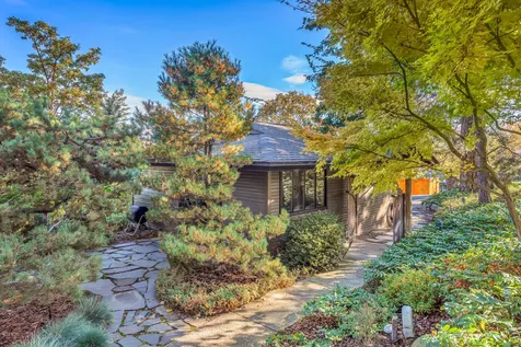 801 Clarence Lane Ashland OR 97520