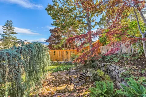801 Clarence Lane Ashland OR 97520