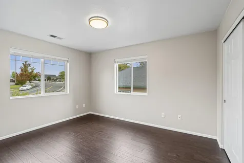 943 Crystal Drive Eagle Point OR 97524