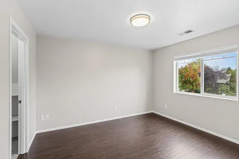 943 Crystal Drive Eagle Point OR 97524