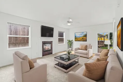 943 Crystal Drive Eagle Point OR 97524