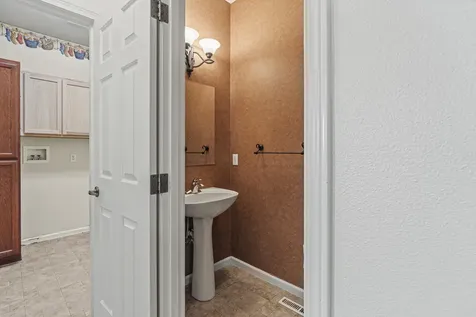 943 Crystal Drive Eagle Point OR 97524