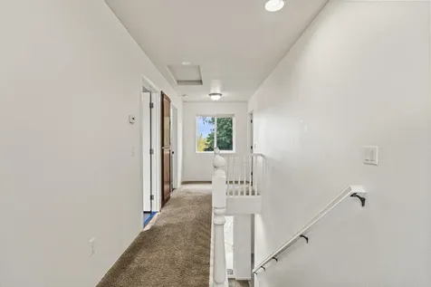 943 Crystal Drive Eagle Point OR 97524