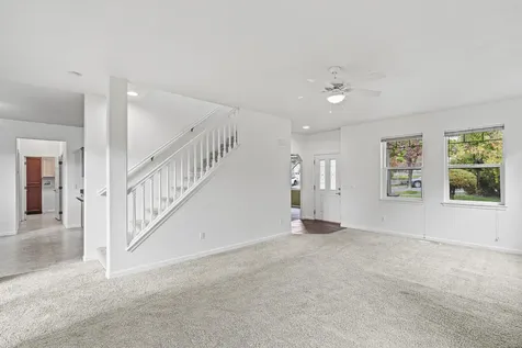 943 Crystal Drive Eagle Point OR 97524