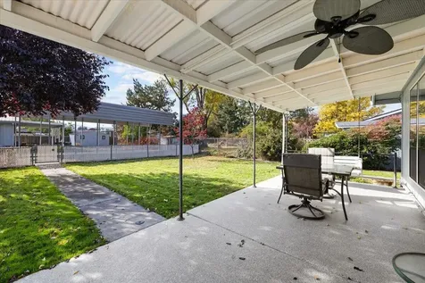 2393 Stearns Way Medford OR 97501