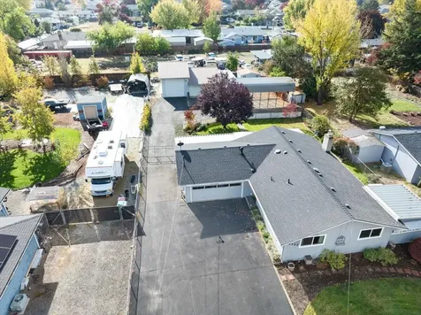 2393 Stearns Way Medford OR 97501