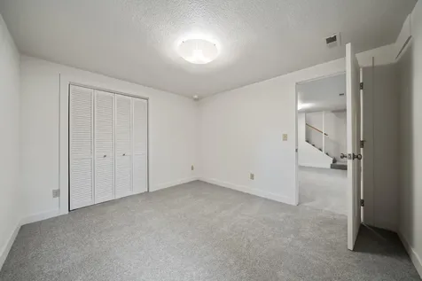 1371 NW Vicksburg Avenue Bend OR 97703