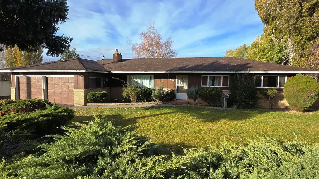 2964 Summers Lane Klamath Falls OR 97603