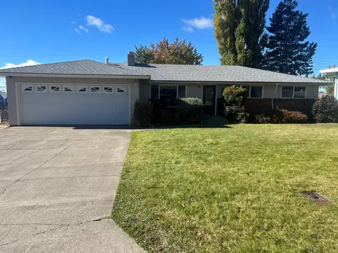 1240 Carlson Drive Klamath Falls OR 97603