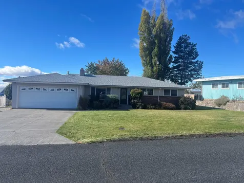 1240 Carlson Drive Klamath Falls OR 97603