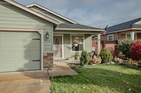 2484 Destiny Lane Medford OR 97501