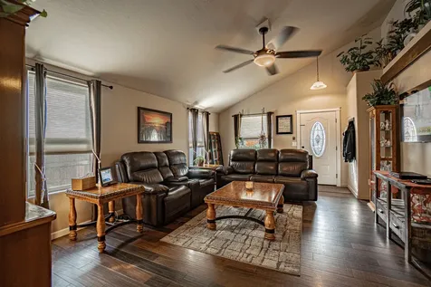 2484 Destiny Lane Medford OR 97501