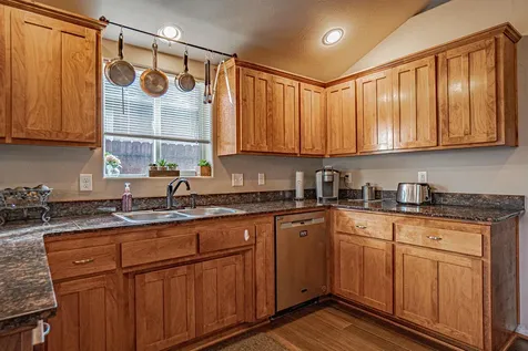 2484 Destiny Lane Medford OR 97501