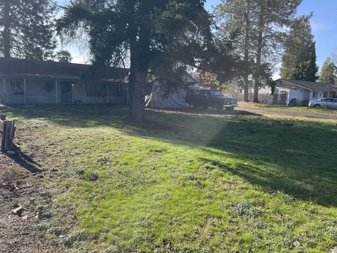 647 Ipson Drive Medford OR 97501
