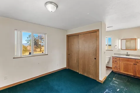 13902 SW Riggs Road Powell Butte OR 97753