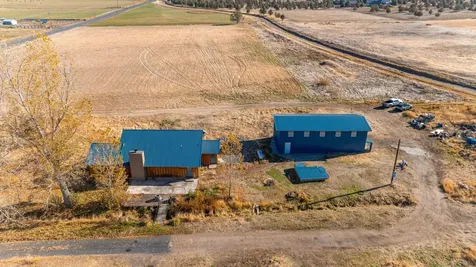 13902 SW Riggs Road Powell Butte OR 97753
