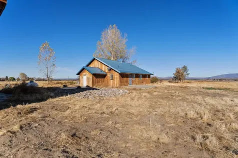 13902 SW Riggs Road Powell Butte OR 97753