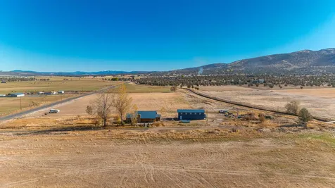 13902 SW Riggs Road Powell Butte OR 97753