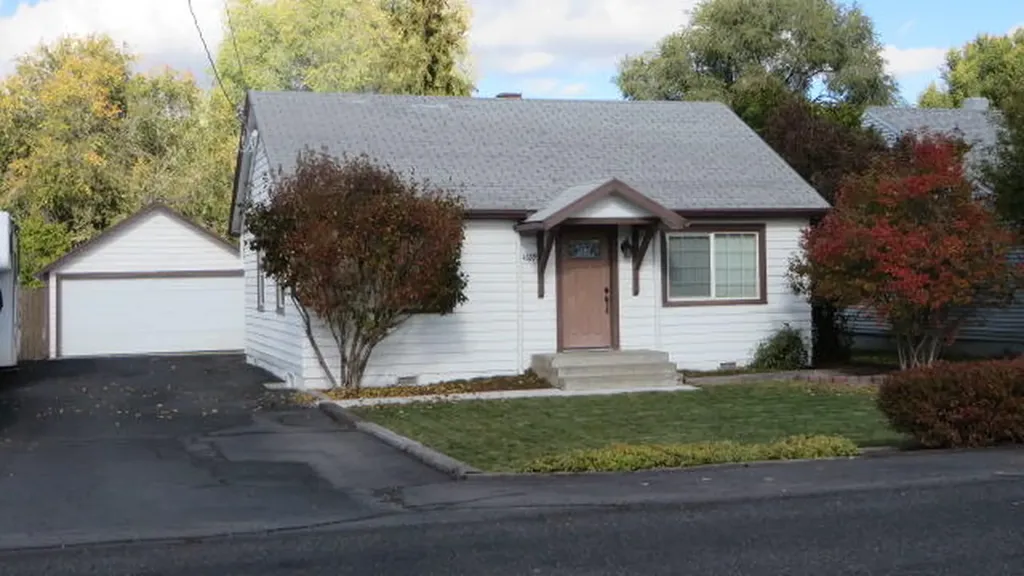 4629 Thompson Avenue Klamath Falls OR 97603