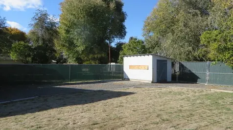 4629 Thompson Avenue Klamath Falls OR 97603