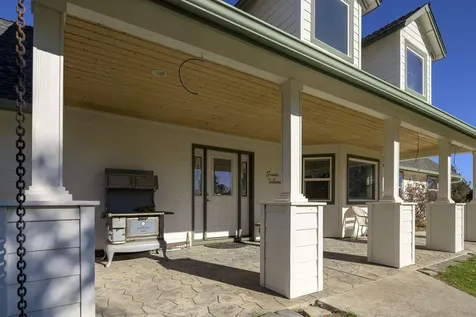6187 SW Jaguar Avenue Redmond OR 97756