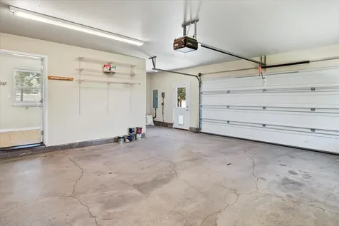 6187 SW Jaguar Avenue Redmond OR 97756