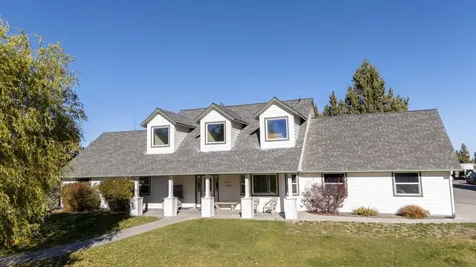 6187 SW Jaguar Avenue Redmond OR 97756