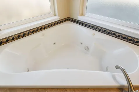 6187 SW Jaguar Avenue Redmond OR 97756