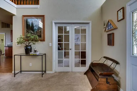 6187 SW Jaguar Avenue Redmond OR 97756