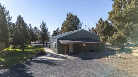 6187 SW Jaguar Avenue Redmond OR 97756