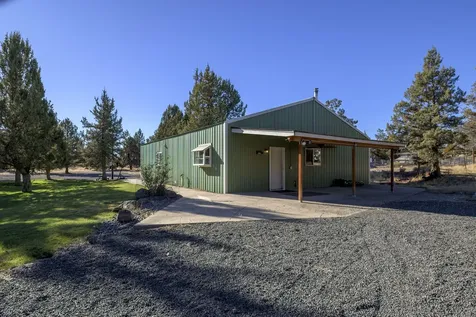 6187 SW Jaguar Avenue Redmond OR 97756
