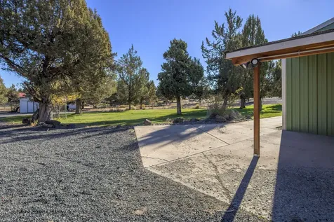 6187 SW Jaguar Avenue Redmond OR 97756