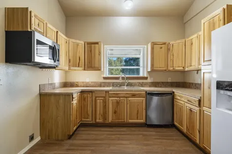 6187 SW Jaguar Avenue Redmond OR 97756
