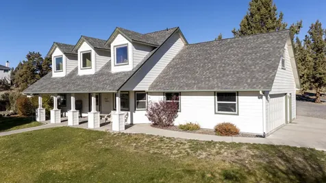 6187 SW Jaguar Avenue Redmond OR 97756