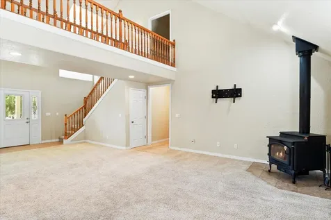 6187 SW Jaguar Avenue Redmond OR 97756