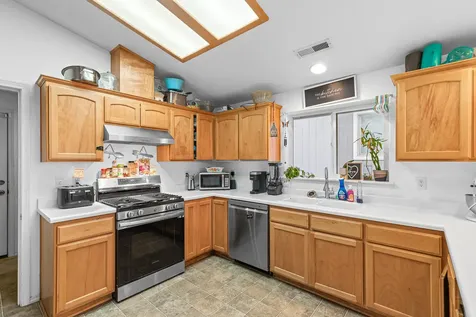 597 N Heights Drive Eagle Point OR 97524