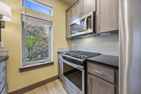 432 Nandina Street Ashland OR 97520