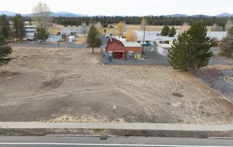 51455 Huntington Road La Pine OR 97739