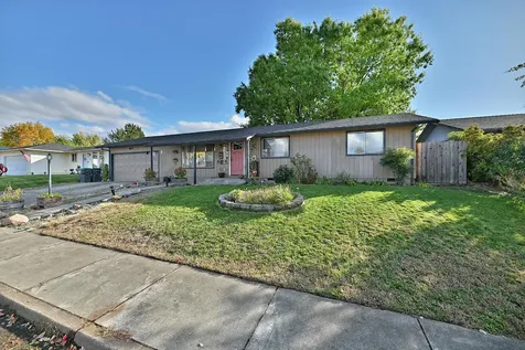 2680 Terrmont Street White City OR 97503