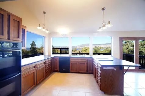 981 Vista Way Klamath Falls OR 97601