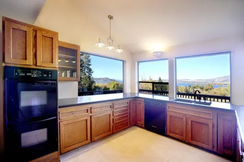 981 Vista Way Klamath Falls OR 97601