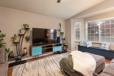 1728 NE Heavenly Drive Bend OR 97701