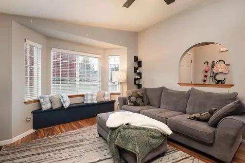 1728 NE Heavenly Drive Bend OR 97701