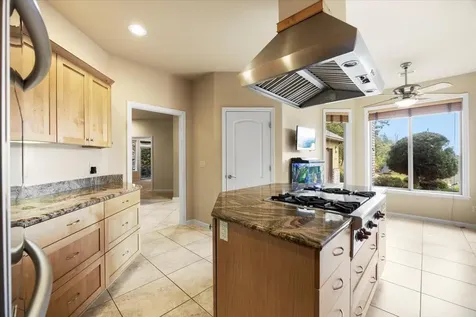 1757 NE Rocky Drive Roseburg OR 97470
