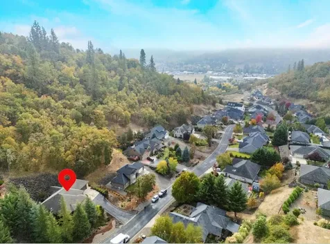 1757 NE Rocky Drive Roseburg OR 97470