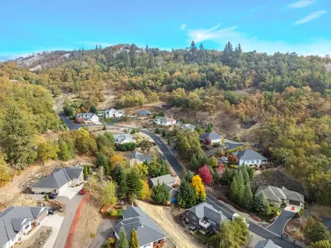 1757 NE Rocky Drive Roseburg OR 97470