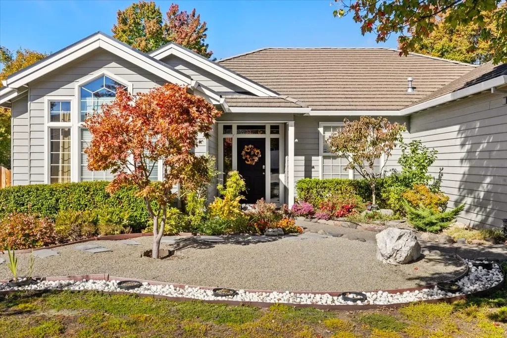 748 Eastridge Drive Medford OR 97504